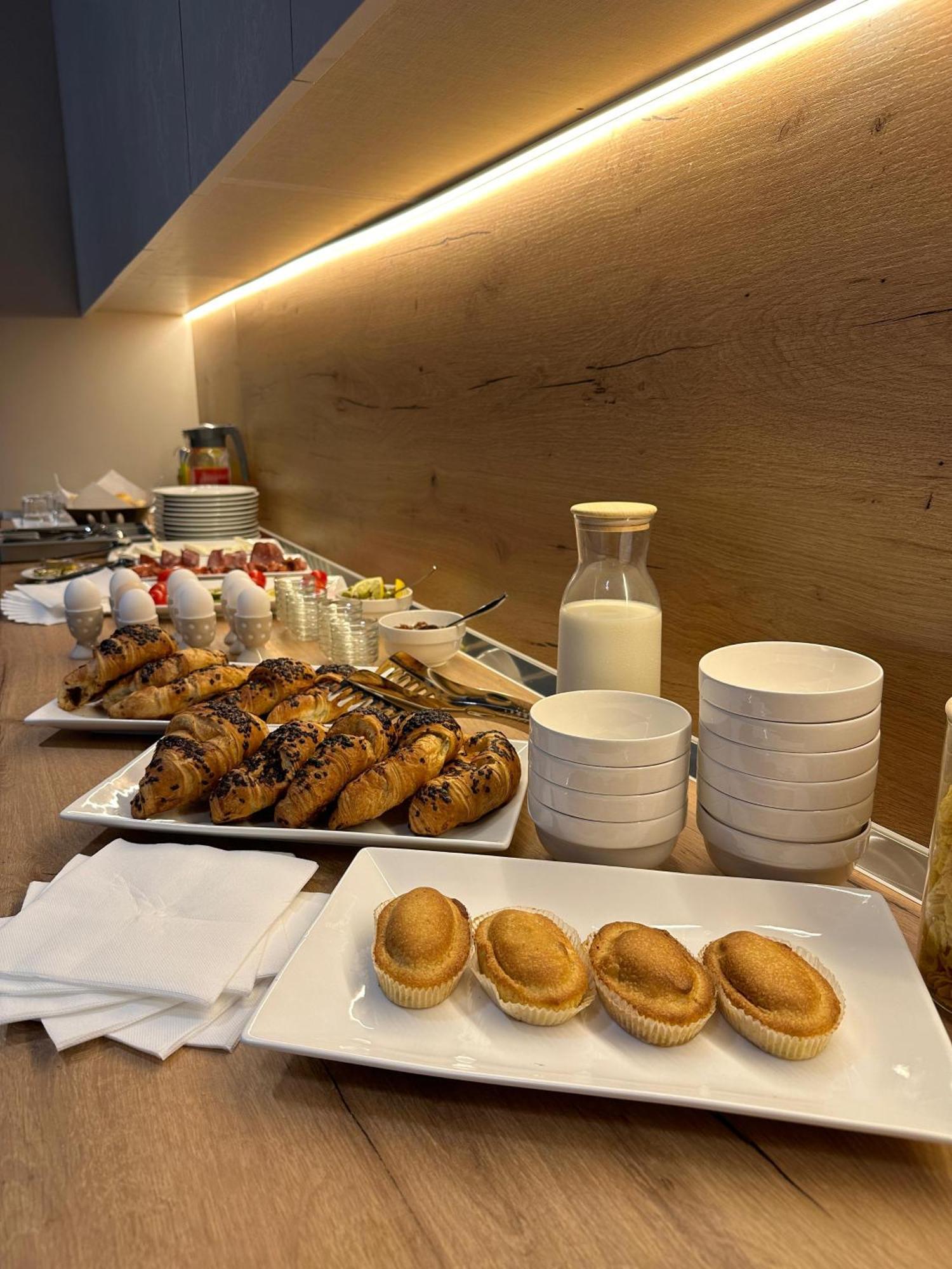 The Roots Boutique Hotel Шкодер Экстерьер фото